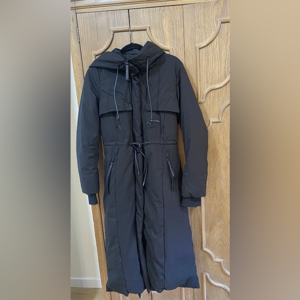 Cole Haan Signature Women’s Long Parka Size Medium